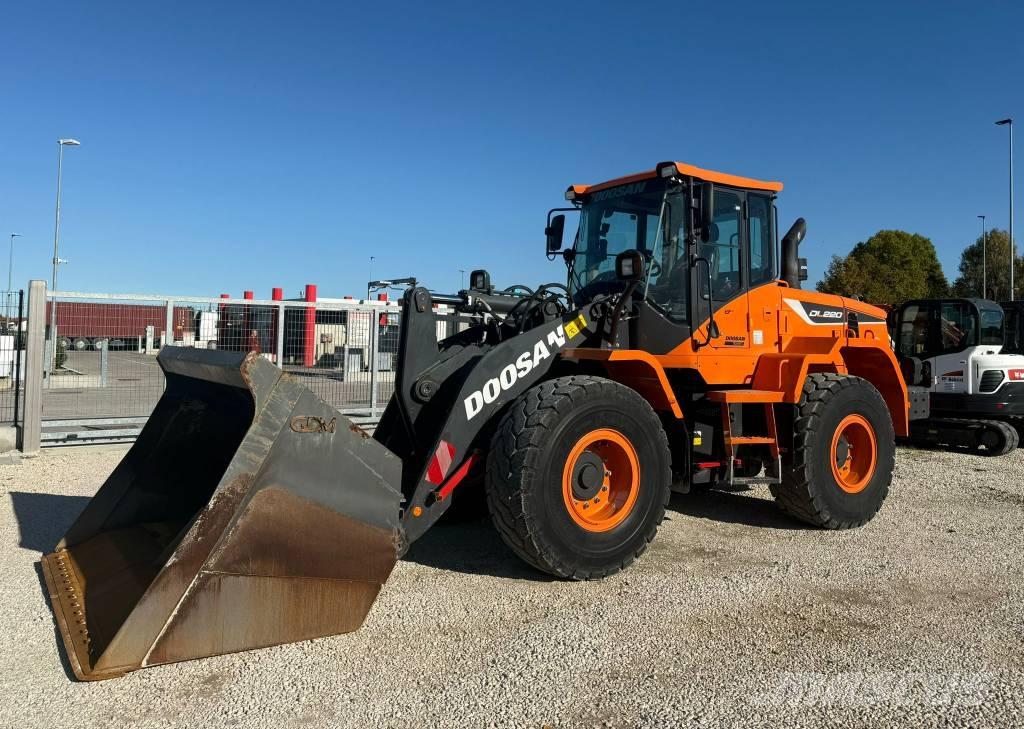 Doosan DL 220-5 Radlader