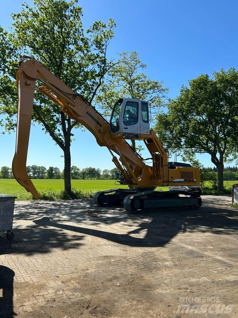 Liebherr R 934 C EW Materialumschlag