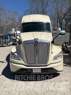 Kenworth T 680 Sattelzugmaschinen