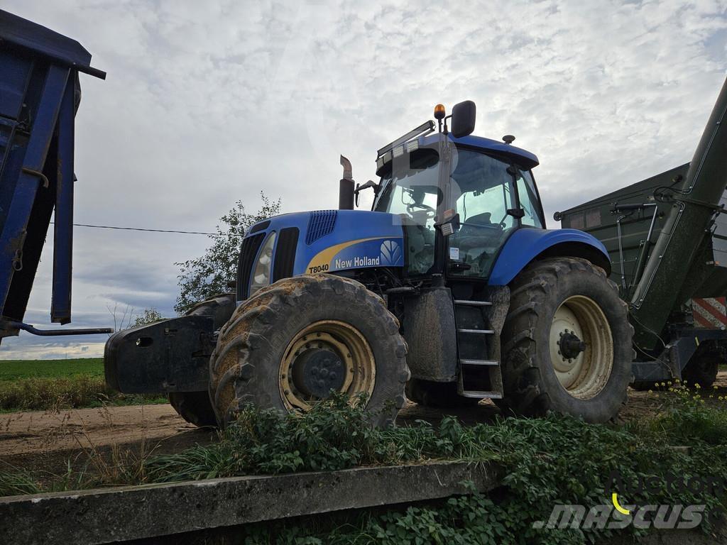 New Holland T 8040 Traktoren