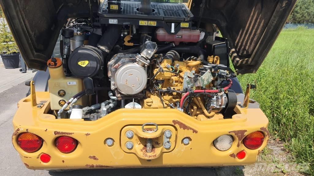 CAT 908M Radlader
