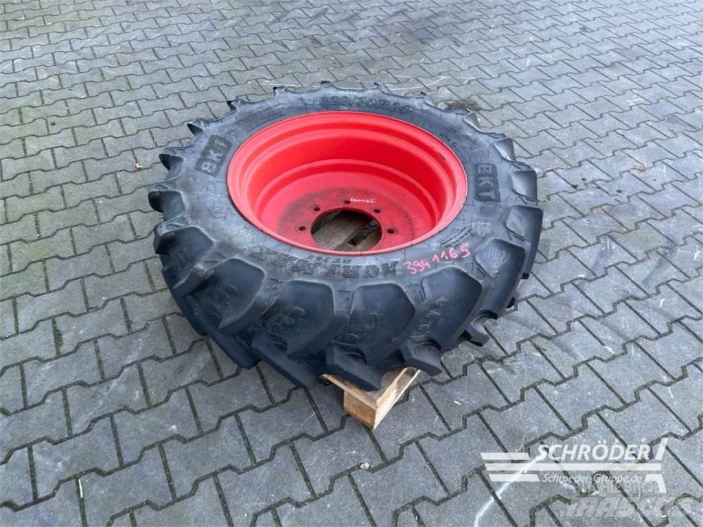 BKT 1X 320/70 R24 Reifen