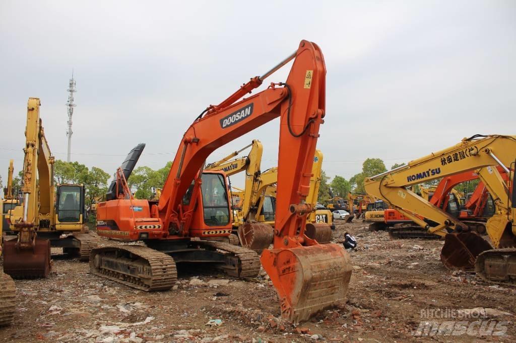 Doosan 220 LC-7 Raupenbagger