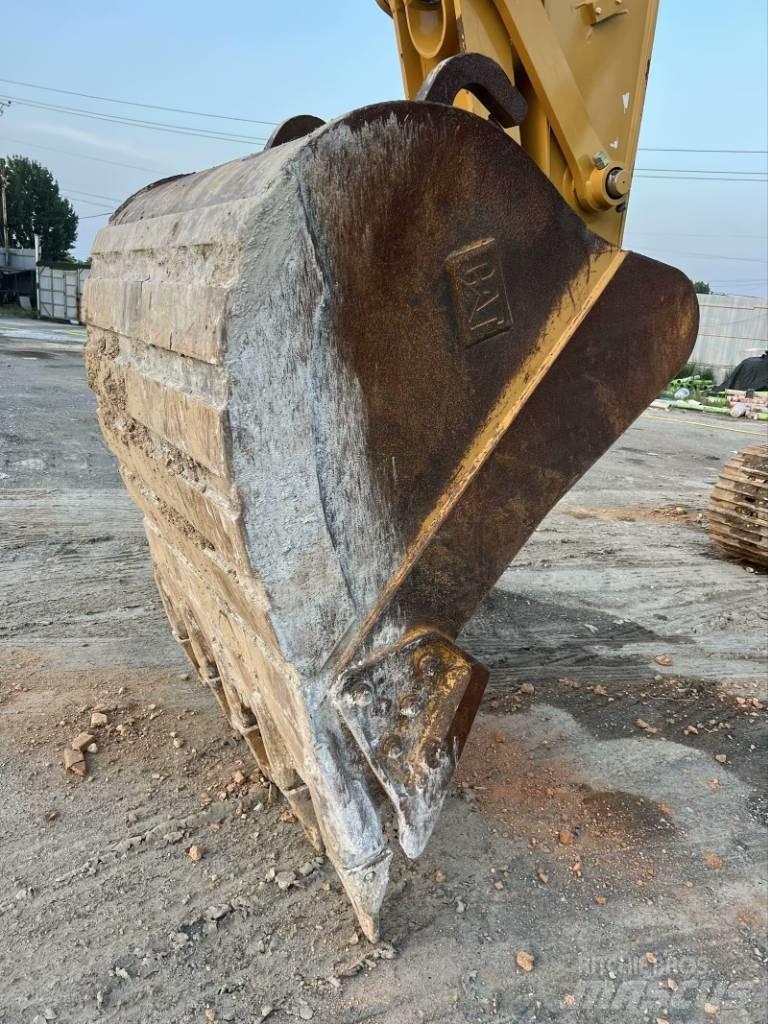 CAT 330 GC Raupenbagger