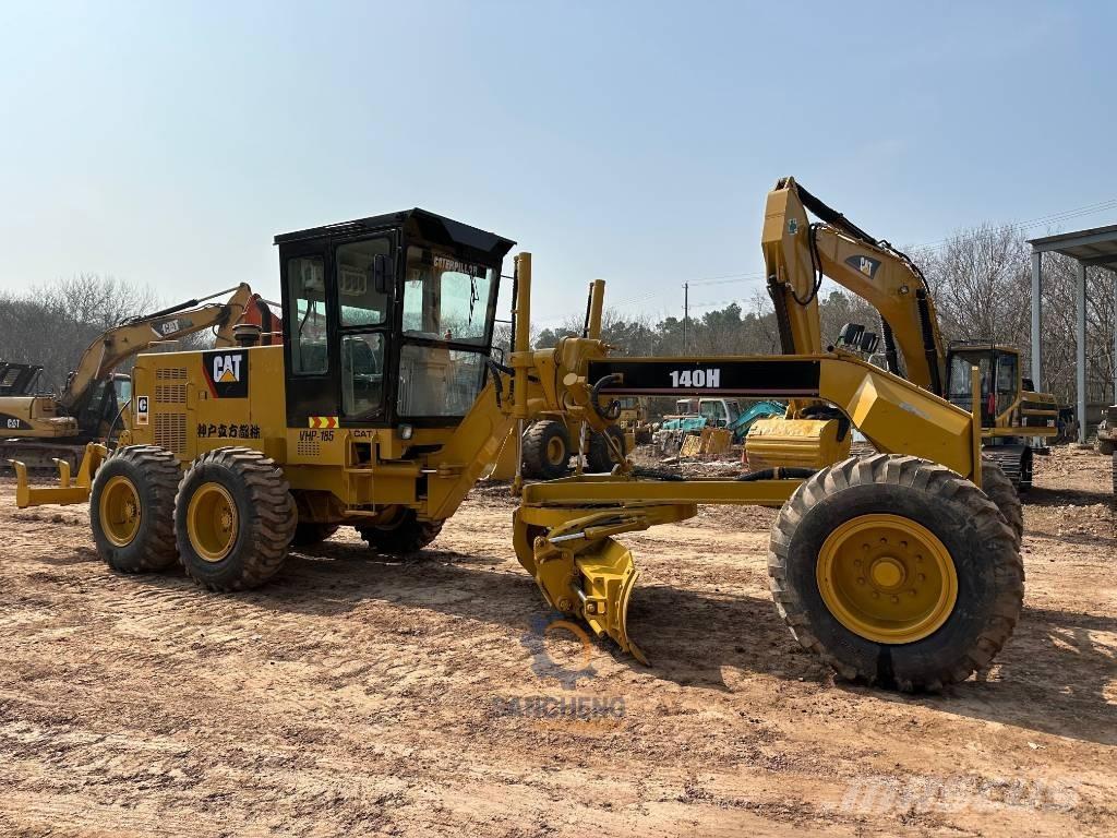 CAT 140H Grader