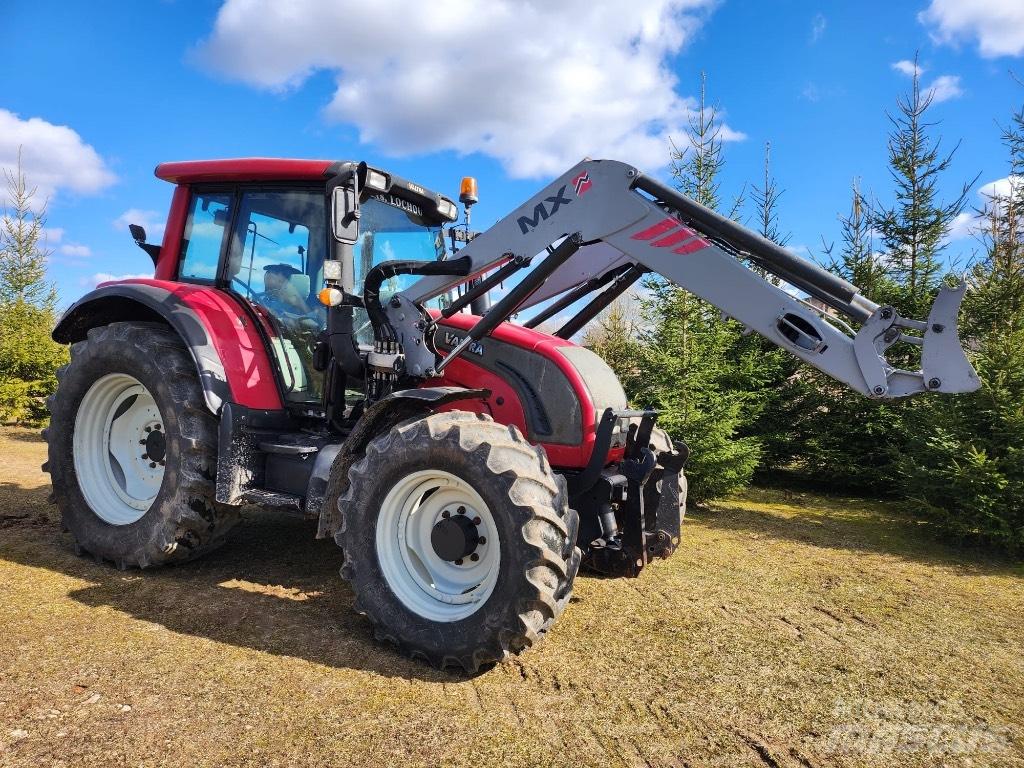 Valtra N122 Versu Traktoren