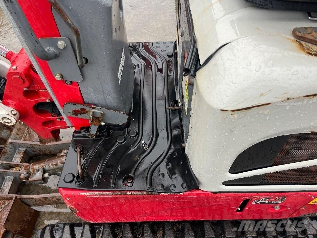 Takeuchi TB 210 R Minibagger < 7t