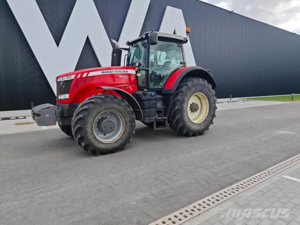 Massey Ferguson 8690 Traktoren