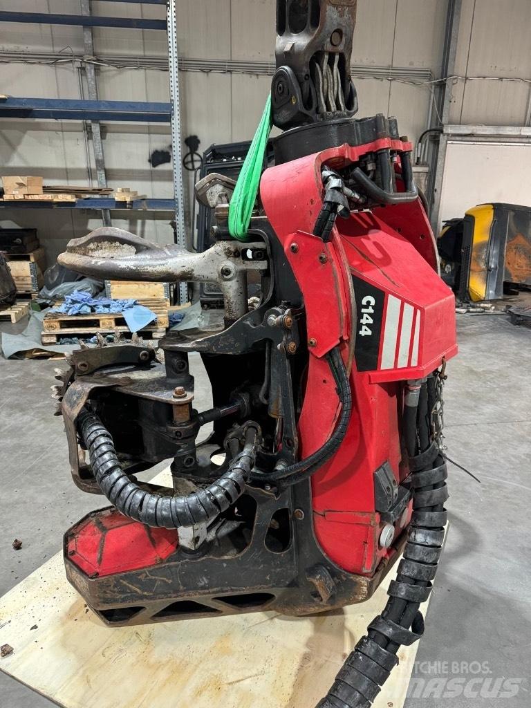 Komatsu C 144 Entastungsgerät