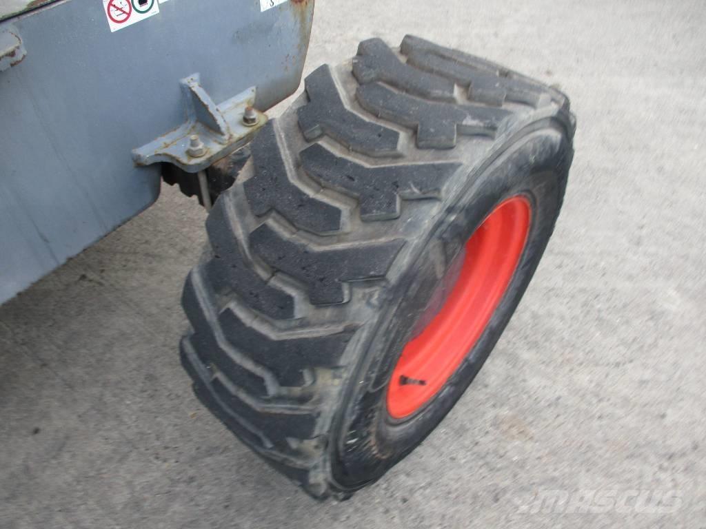 SkyJack SJ 51AJ (395) Kompakte selbstfahrende Hebebühnen