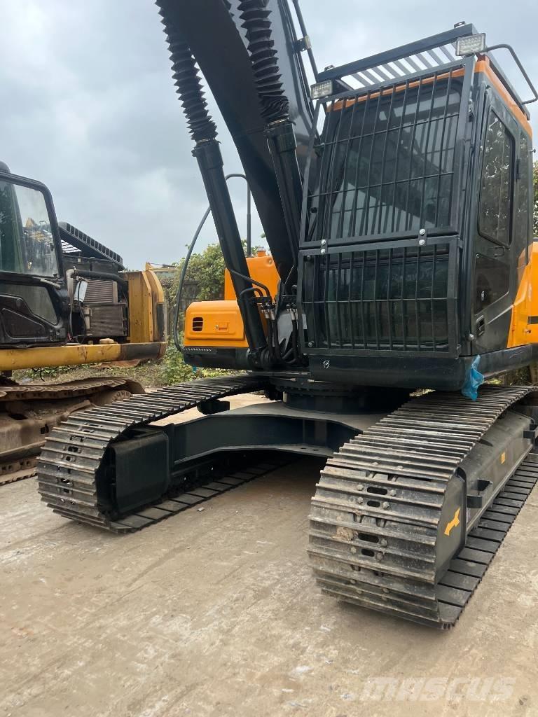 Hyundai HX220HD Raupenbagger