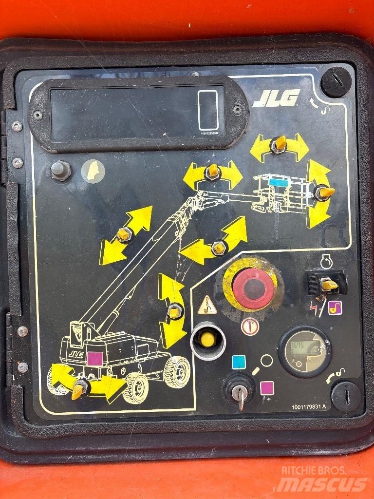 JLG 1200 SJP Teleskopbühnen