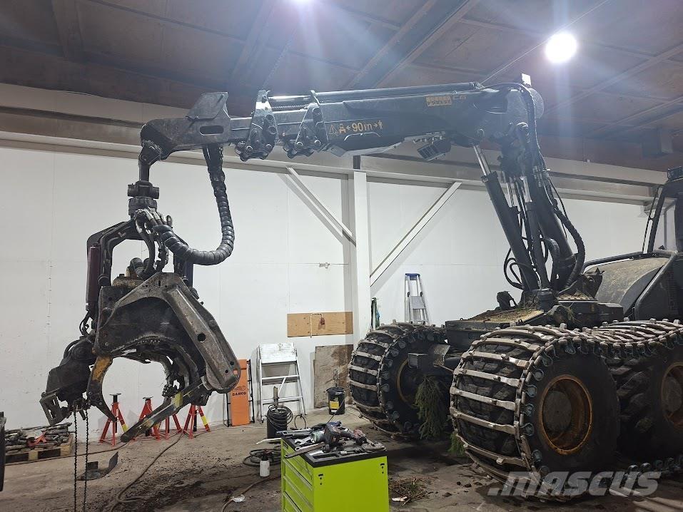 Ponsse Bear 8W Harvester