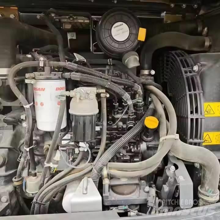 Doosan DX60W Mobilbagger