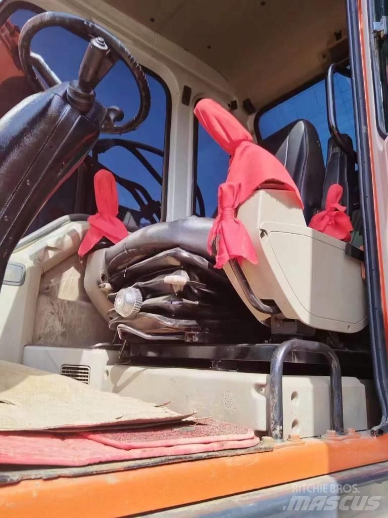 Doosan DX150W-9 Mobilbagger