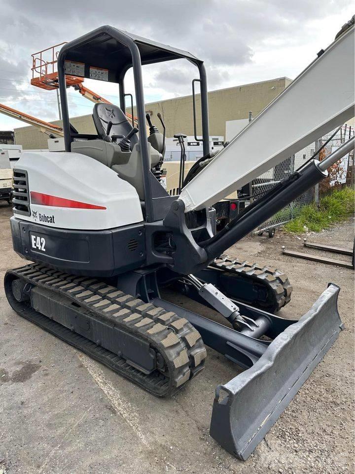 Bobcat E42 Minibagger < 7t