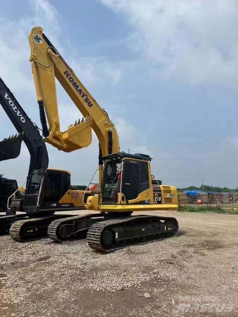 Komatsu 210-8 Raupenbagger