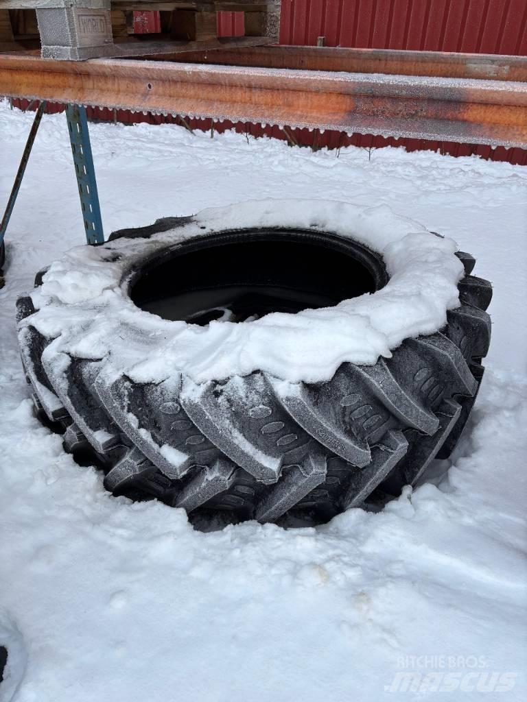 BKT 520/85R38 Reifen