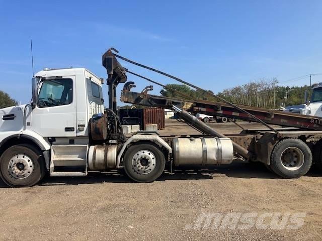 Volvo VHD Absetzkipper