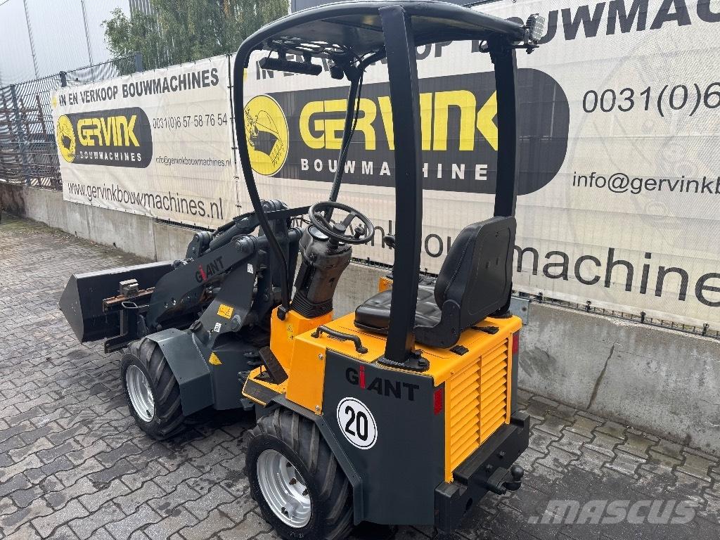 GiANT B204SW Minilader