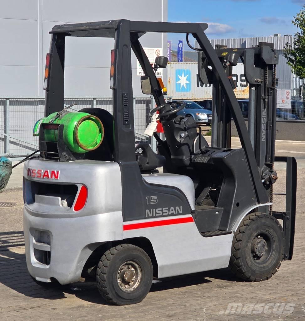 Nissan L01A15 Gasstapler