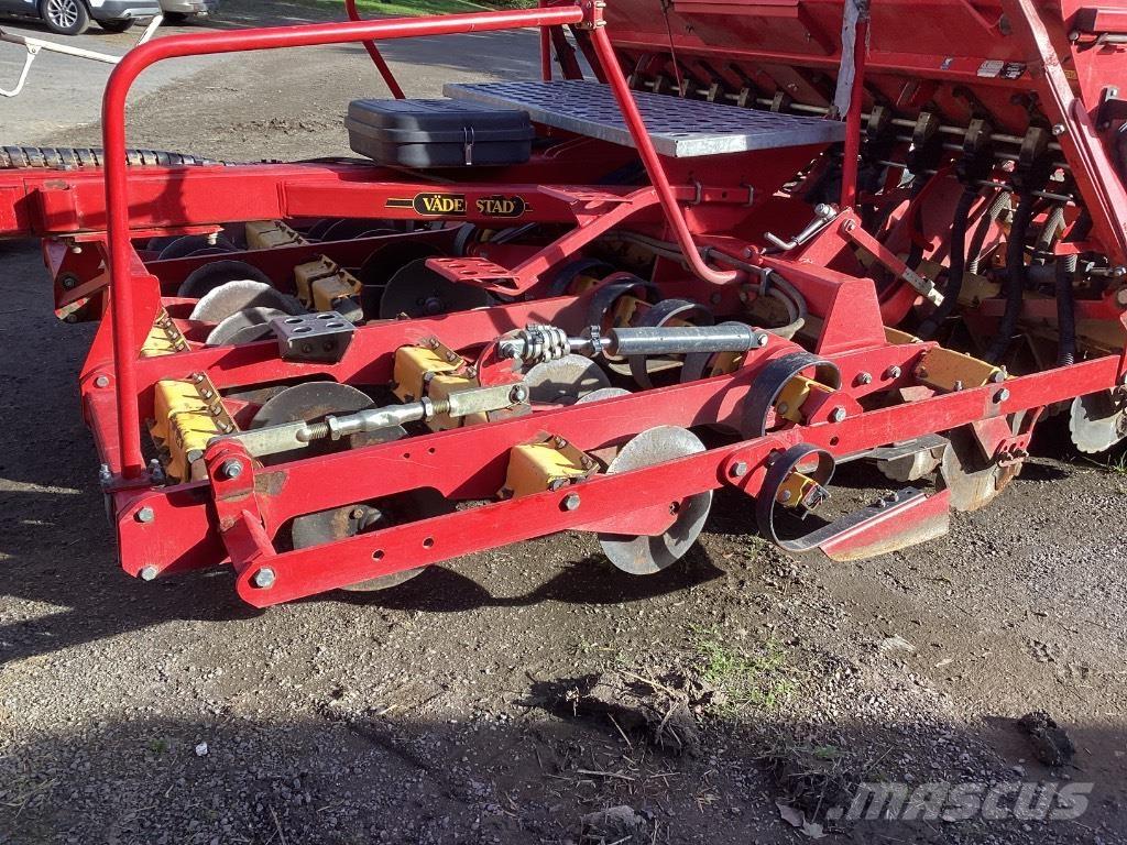 Väderstad Rapid300C Drillmaschinenkombination