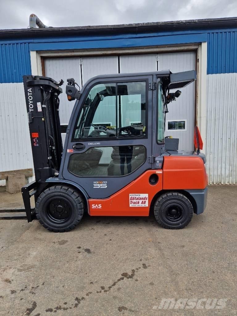 Toyota 8 FDJF 35 Dieselstapler