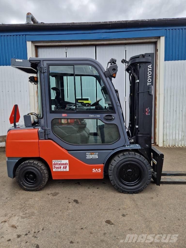 Toyota 8 FDJF 35 Dieselstapler