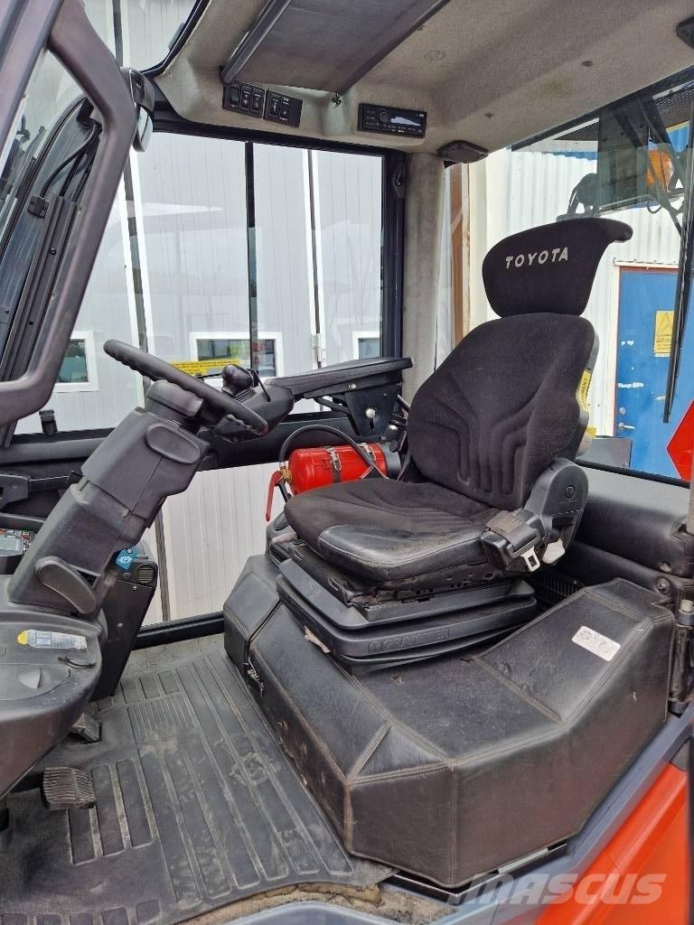 Toyota 8 FDJF 35 Dieselstapler