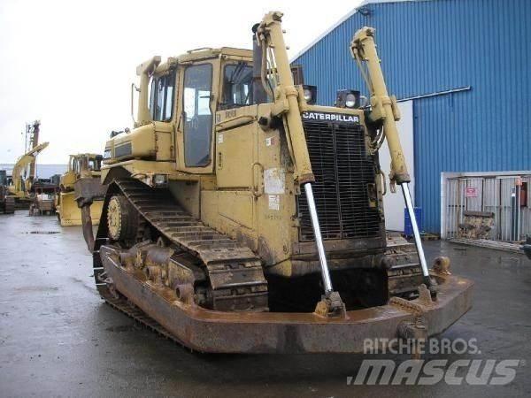 CAT D8N Bulldozer