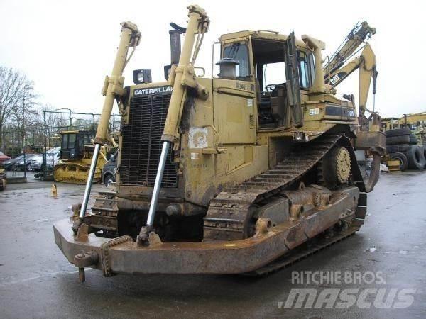 CAT D8N Bulldozer