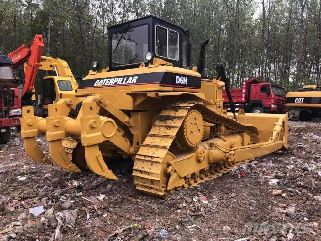 CAT D6H Bulldozer