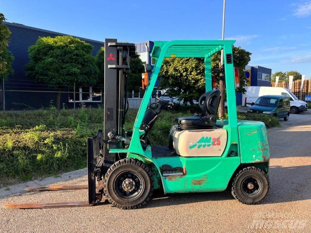 Mitsubishi FD25 Dieselstapler