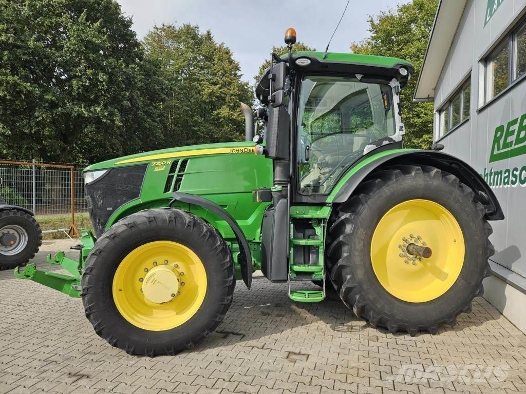 John Deere 7250R Traktoren