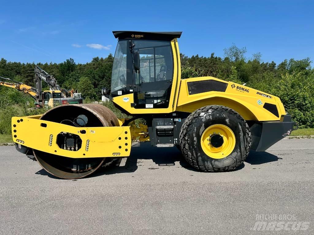 Bomag BW 213 D-5 Andere Walzen