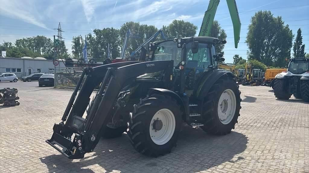 Valtra G135 Traktoren