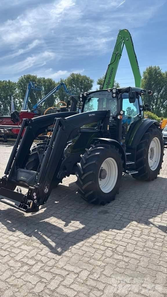 Valtra G135 Traktoren