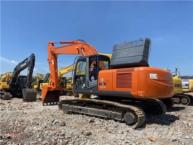 Hitachi ZX 250 Raupenbagger