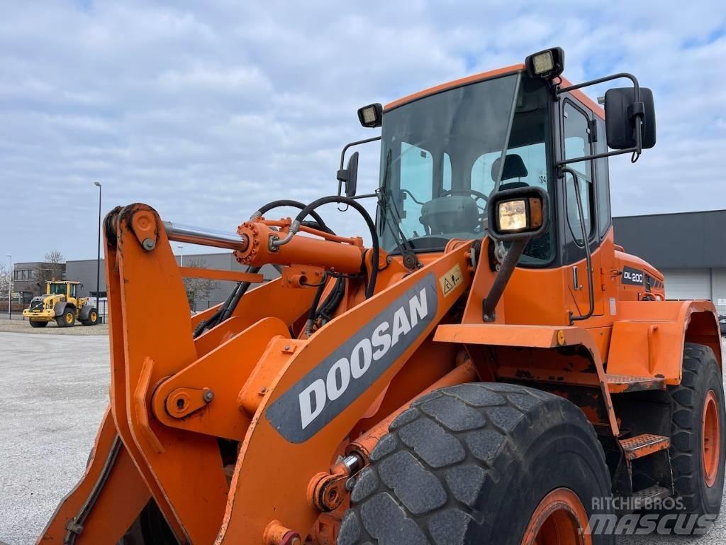 Doosan DL 200 Radlader