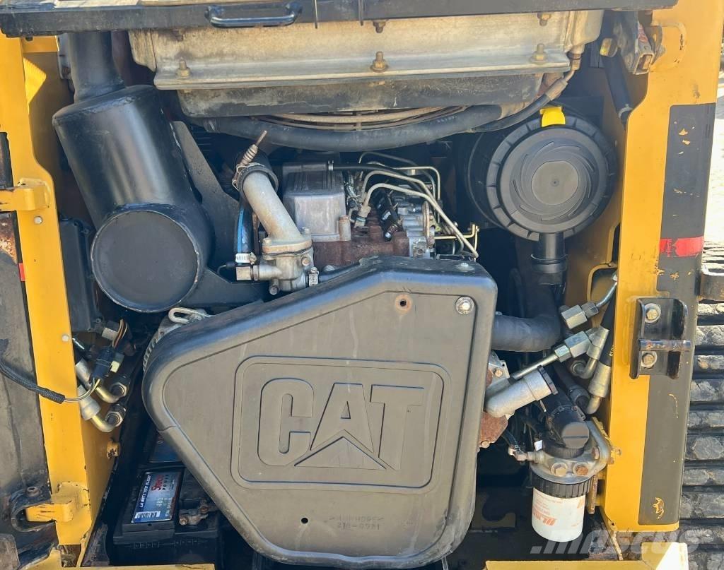 CAT 277 B    2006 Kompaktlader
