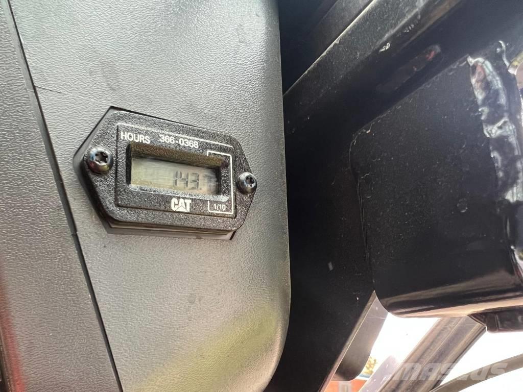 CAT 216 B 3 Kompaktlader