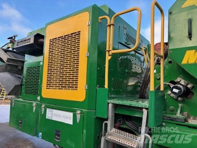 McCloskey J40 V2 Mobile Brecher