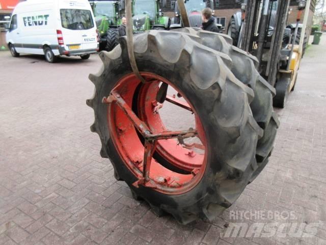 Goodyear 13.6/36 Reifen