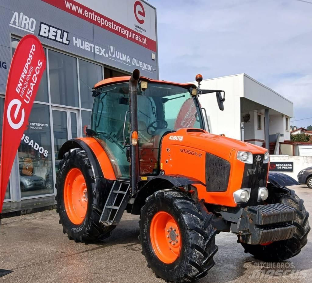 Kubota M135GX Traktoren