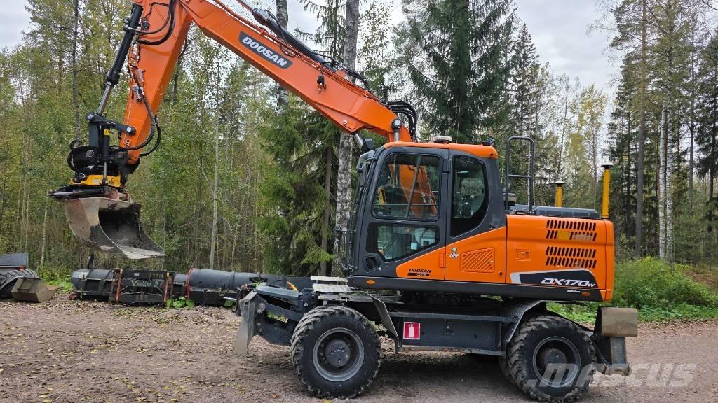 Doosan DX 170 W Mobilbagger