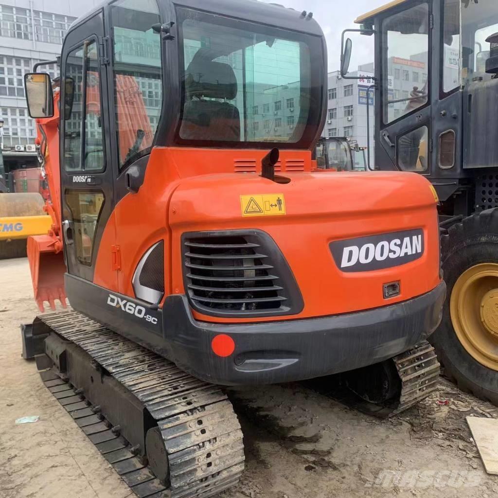 Doosan DX60 Midibagger  7t - 12t