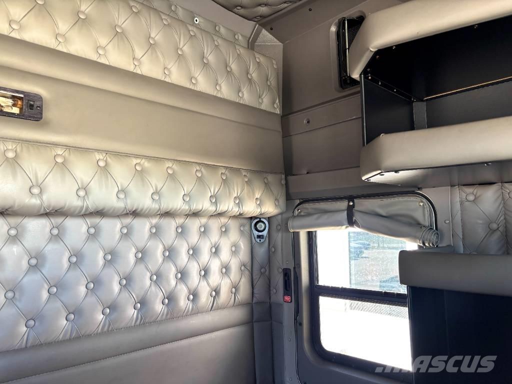 Kenworth W 900 Sattelzugmaschinen