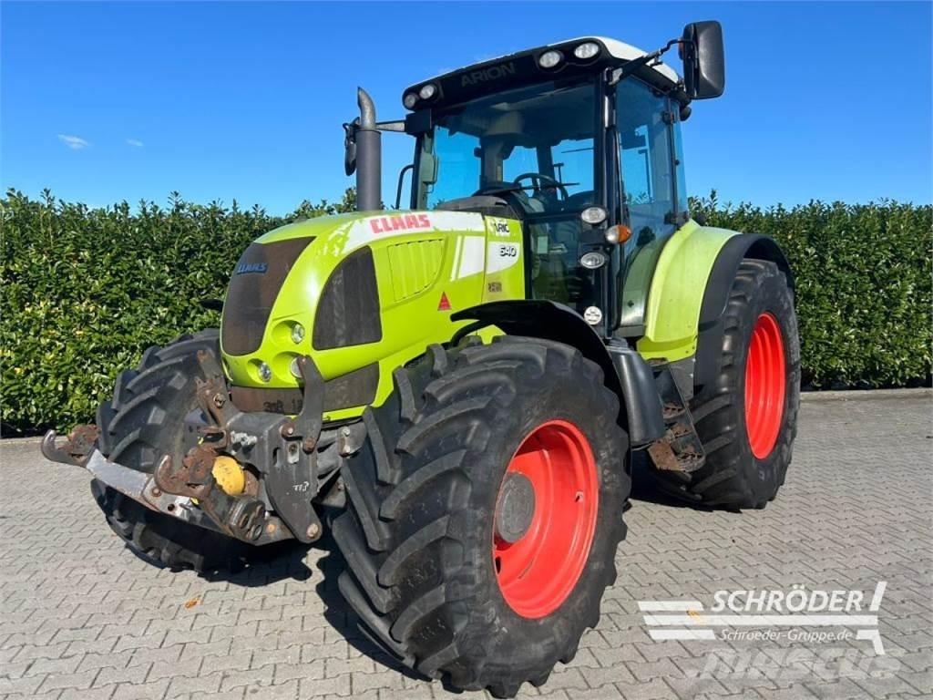 CLAAS ARION 640 Traktoren