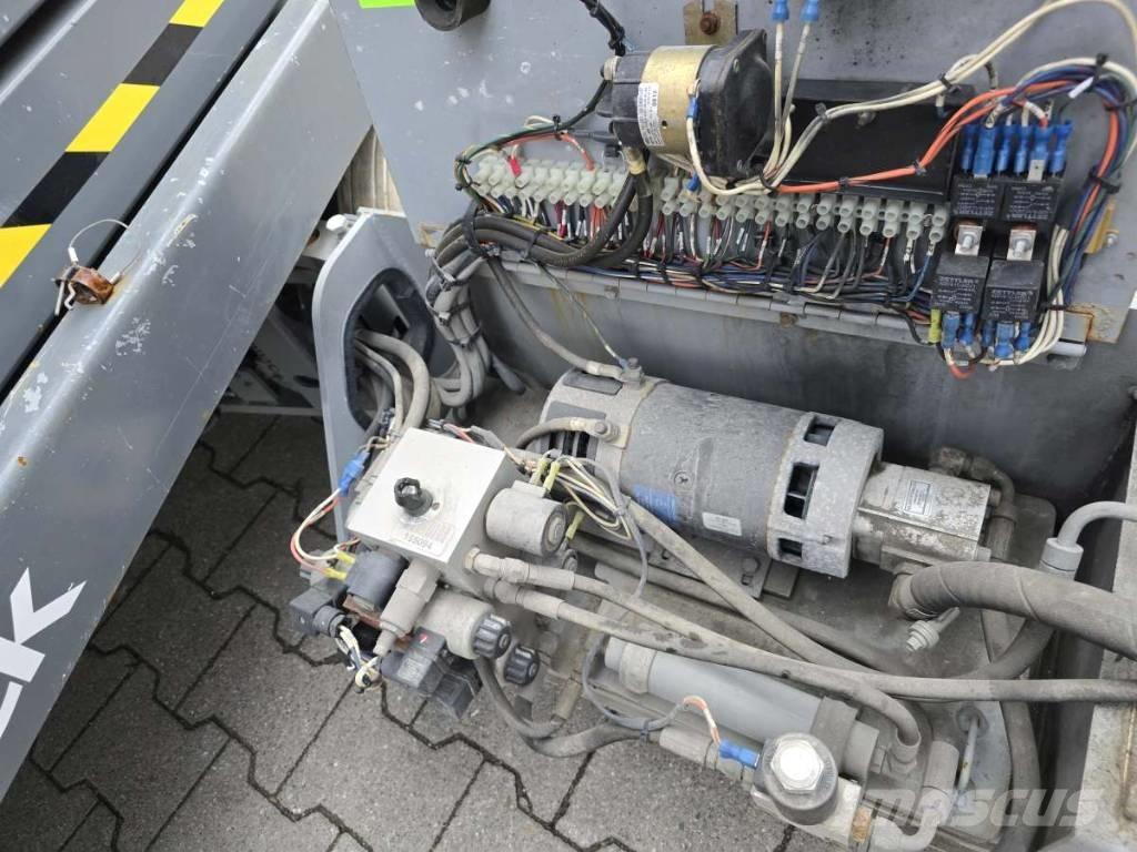 SkyJack SJ 3226 Scheren-Arbeitsbühnen