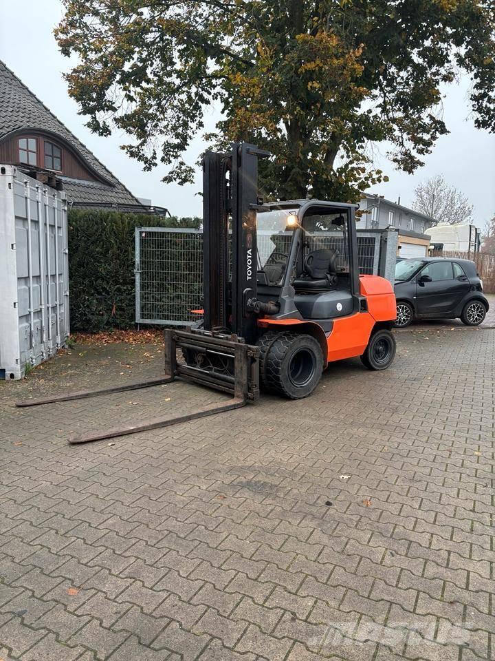 Toyota 7 FD 45 Dieselstapler
